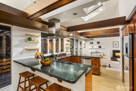 1520 Sycamore Drive SE Issaquah WA 98027