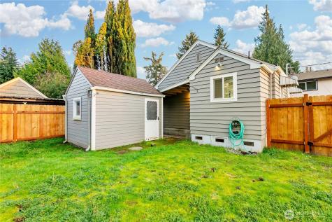 516 11th Street NW Puyallup WA 98371
