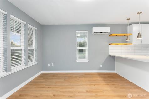 516 11th Street NW Puyallup WA 98371