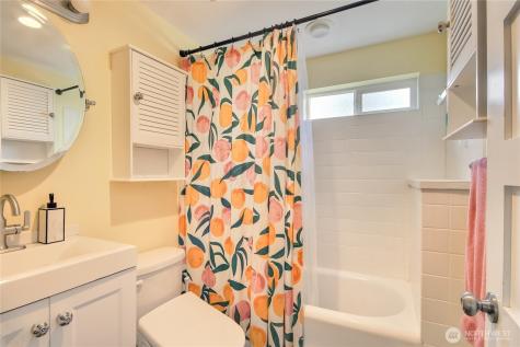 10644 2nd Place SW Seattle WA 98146