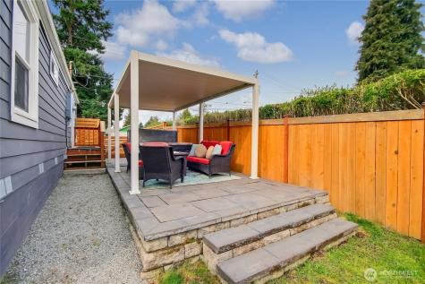 10644 2nd Place SW Seattle WA 98146