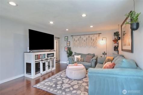 10644 2nd Place SW Seattle WA 98146
