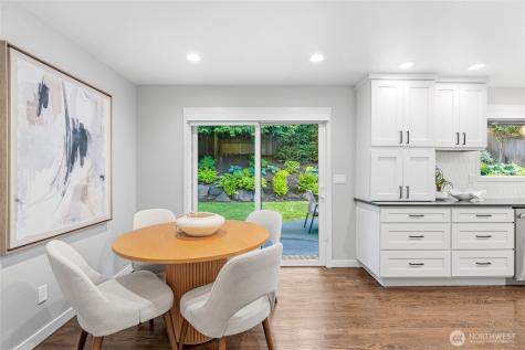4105 96th Avenue SE Mercer Island WA 98040