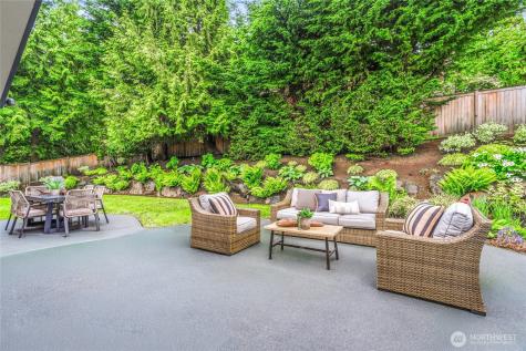 4105 96th Avenue SE Mercer Island WA 98040
