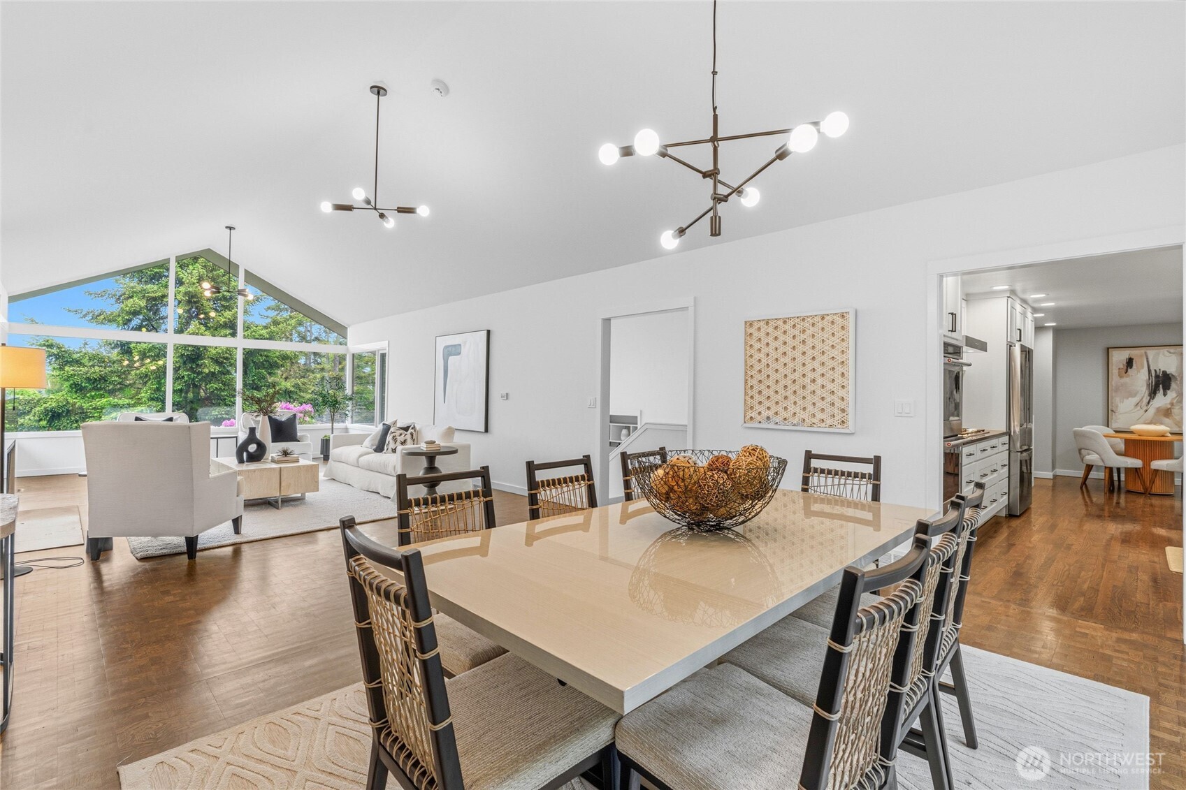 4105 96th Avenue SE Mercer Island WA 98040