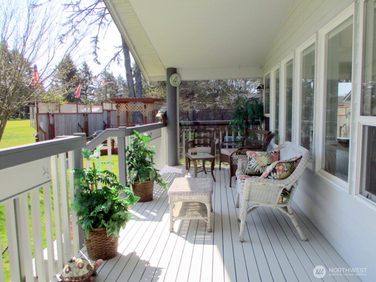 448 Octopus Avenue NE Ocean Shores WA 98569