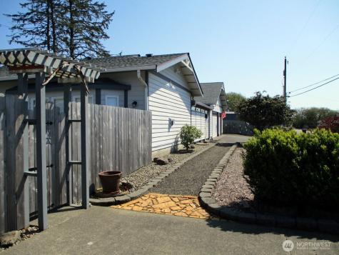 448 Octopus Avenue NE Ocean Shores WA 98569