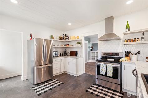 1102 Tecumseh Street Aberdeen WA 98520