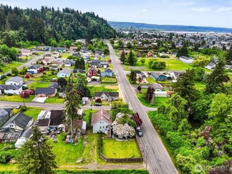 1102 Tecumseh Street Aberdeen WA 98520