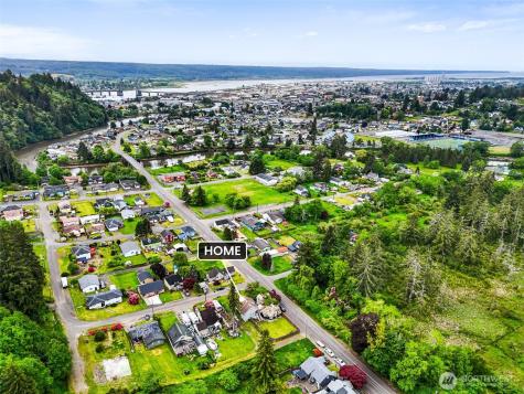 1102 Tecumseh Street Aberdeen WA 98520