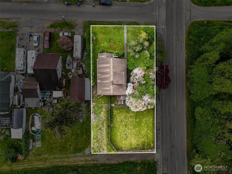 1102 Tecumseh Street Aberdeen WA 98520