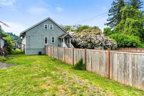 1102 Tecumseh Street Aberdeen WA 98520