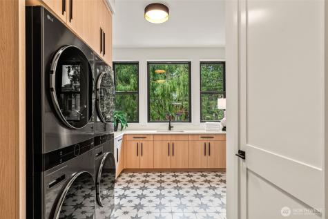 11021 NE 14th Street Bellevue WA 98004