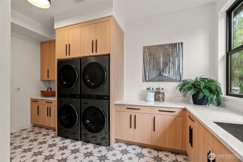 11021 NE 14th Street Bellevue WA 98004