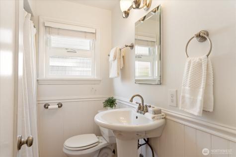 8311 19th Avenue NW Seattle WA 98117