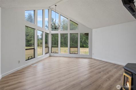 16694 Mountain View Road Mount Vernon WA 98274