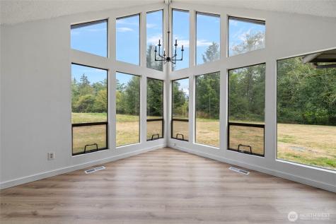 16694 Mountain View Road Mount Vernon WA 98274