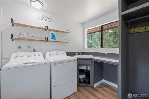 16694 Mountain View Road Mount Vernon WA 98274