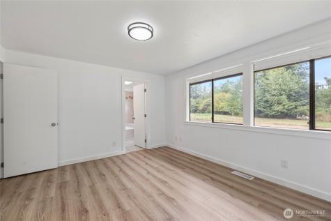 16694 Mountain View Road Mount Vernon WA 98274