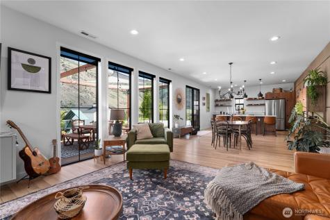 485 Hidden Lane Chelan WA 98816