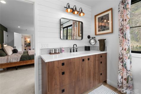 485 Hidden Lane Chelan WA 98816