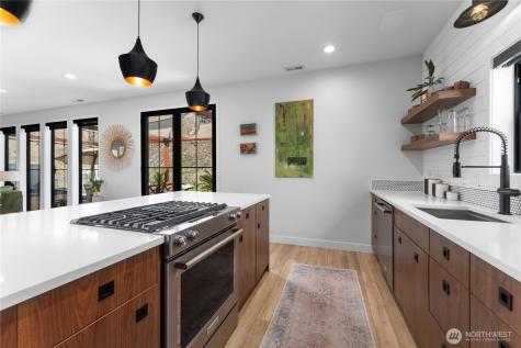 485 Hidden Lane Chelan WA 98816