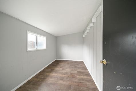 283 18th Avenue Longview WA 98632