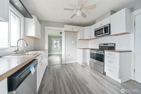 283 18th Avenue Longview WA 98632