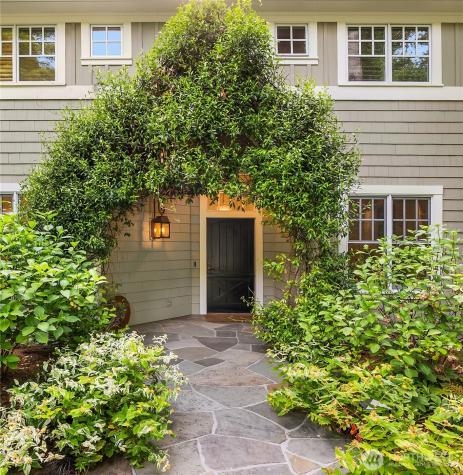 13401 Manzanita Road NE Bainbridge Island WA 98110