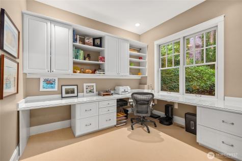 13401 Manzanita Road NE Bainbridge Island WA 98110
