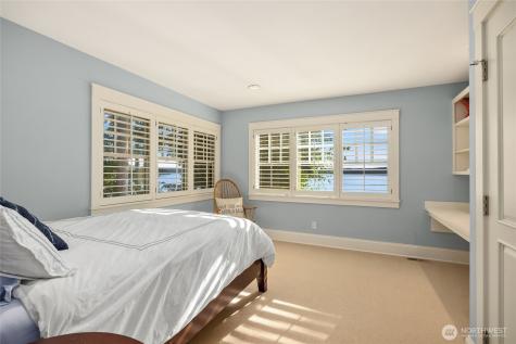 13401 Manzanita Road NE Bainbridge Island WA 98110