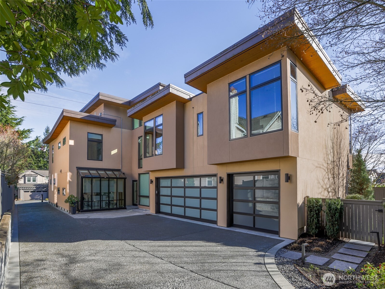 719 99th Avenue NE Bellevue WA 98004