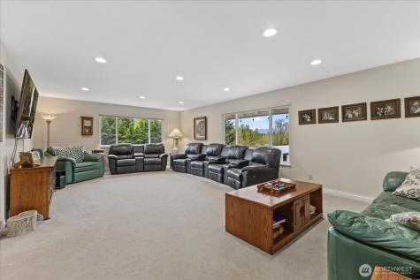 17151 SE Petrovitsky Road Renton WA 98058