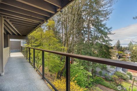 28611 16th Avenue S Federal Way WA 98003