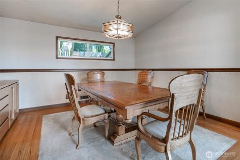 28611 16th Avenue S Federal Way WA 98003