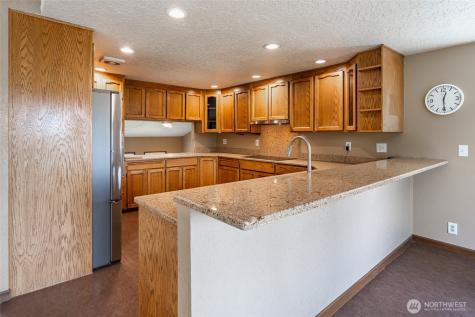 28611 16th Avenue S Federal Way WA 98003