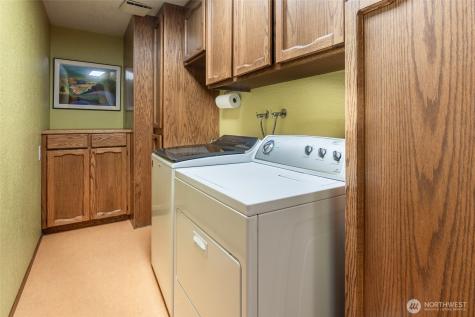 28611 16th Avenue S Federal Way WA 98003