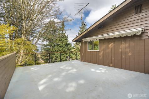 28611 16th Avenue S Federal Way WA 98003