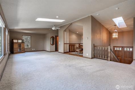 28611 16th Avenue S Federal Way WA 98003