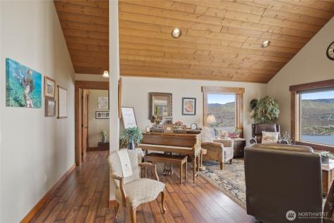 240 Little Butte Ranch Road Chelan WA 98816