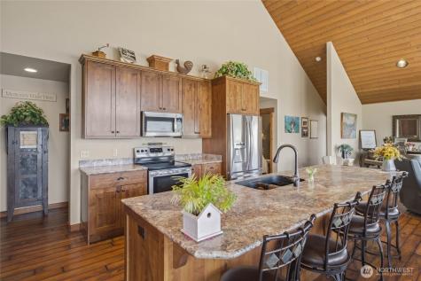 240 Little Butte Ranch Road Chelan WA 98816