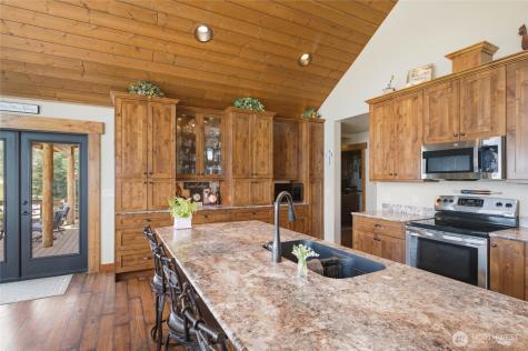 240 Little Butte Ranch Road Chelan WA 98816