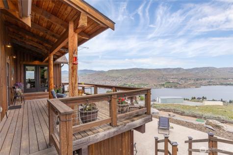240 Little Butte Ranch Road Chelan WA 98816