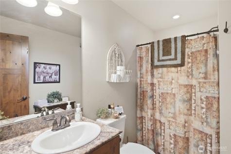 240 Little Butte Ranch Road Chelan WA 98816