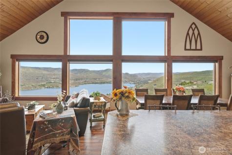 240 Little Butte Ranch Road Chelan WA 98816