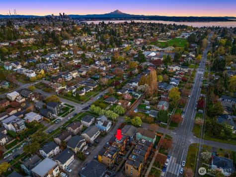 3406 34th Avenue W Seattle WA 98199