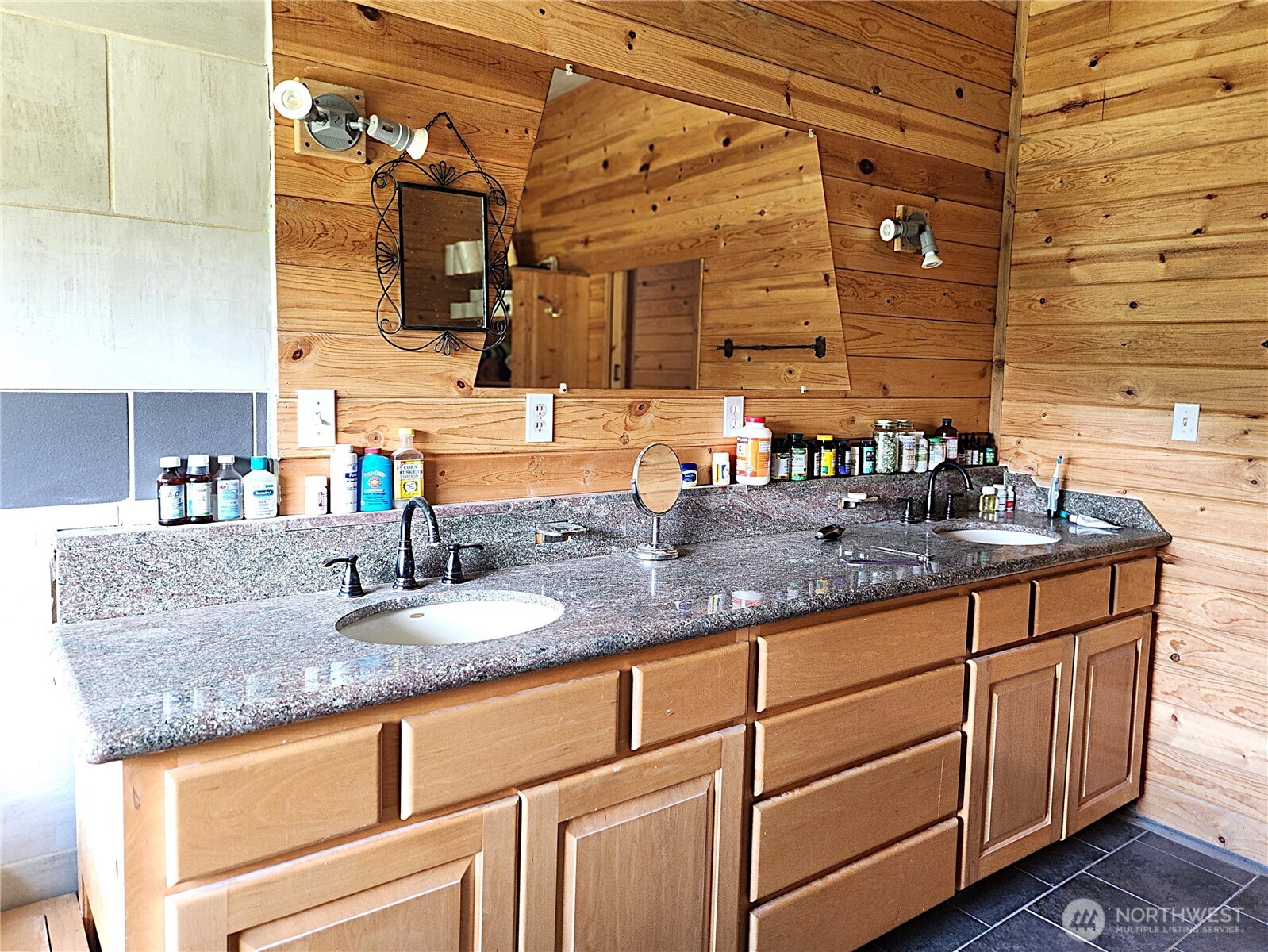 363 Sheridan Road Republic WA 99166