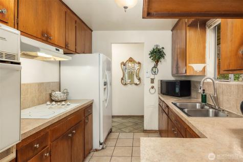 5919 19th Avenue S Seattle WA 98108