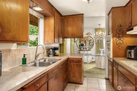 5919 19th Avenue S Seattle WA 98108