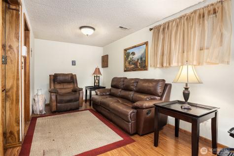5919 19th Avenue S Seattle WA 98108